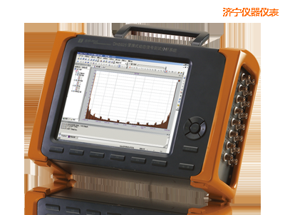 ��(j��)�������\���x